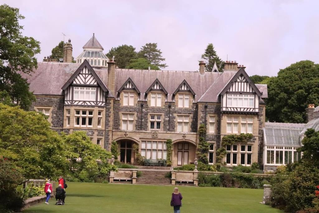 Garn Lodge Ньютаун Екстер'єр фото